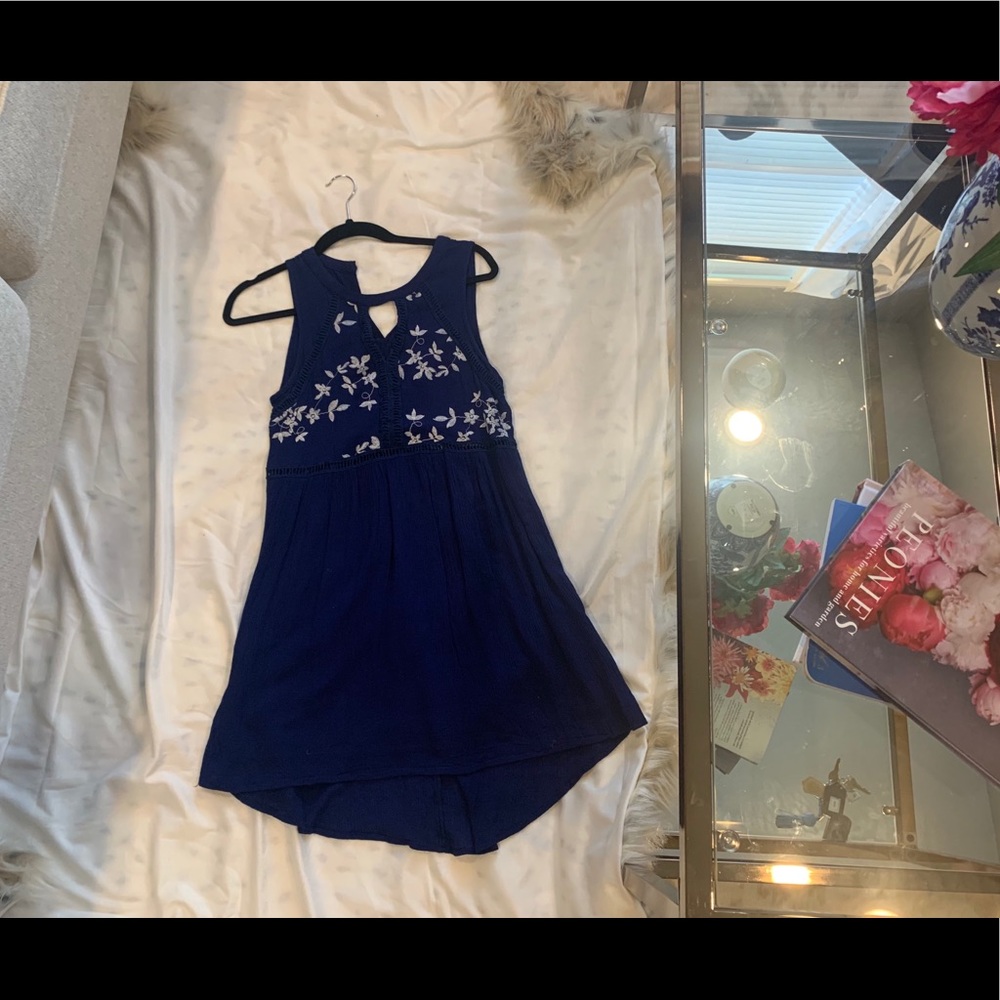 Pretty navy dress